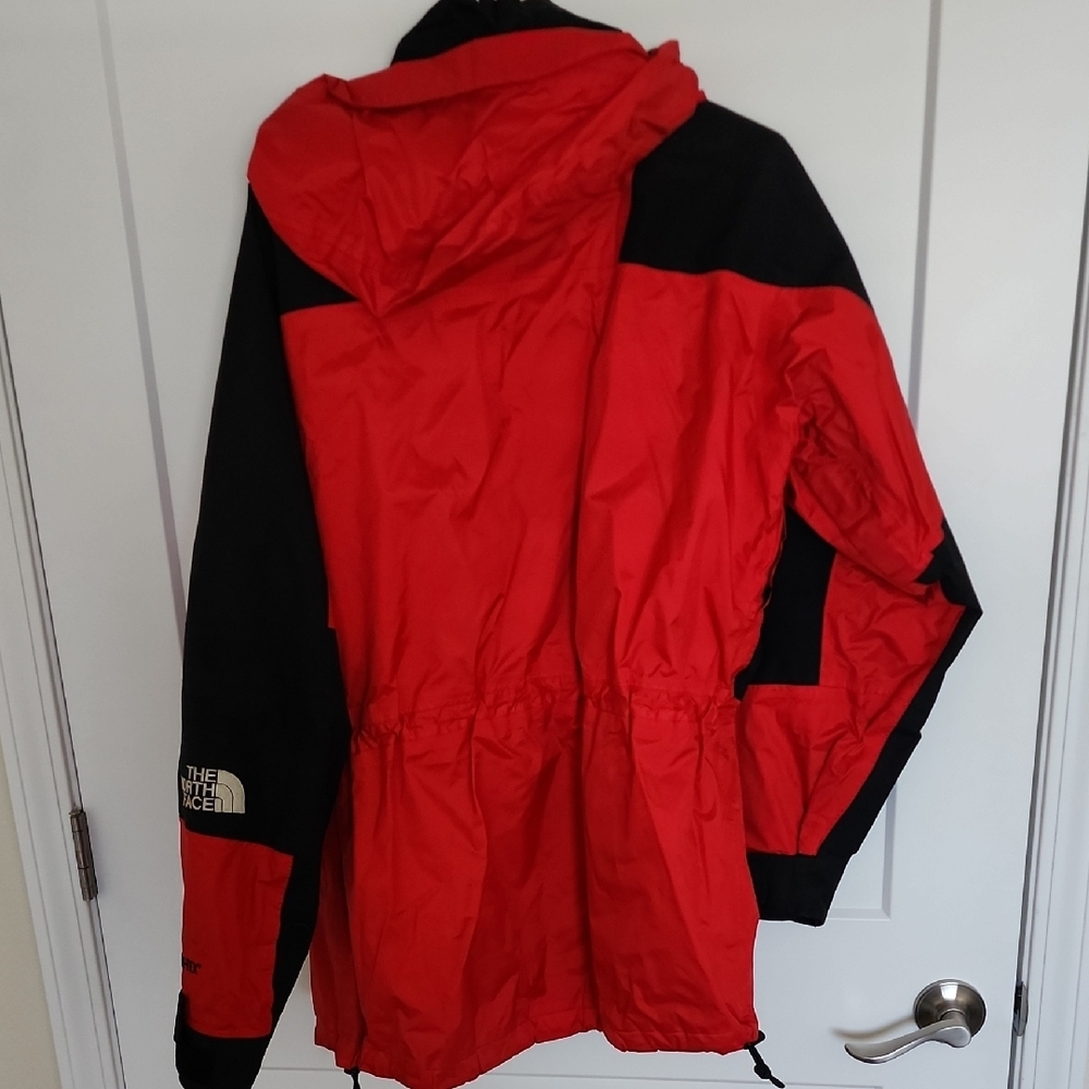 The North Face Red and Black Outdoor Hooded Jacket - Picture 3 of 4